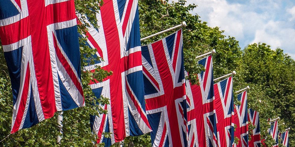 В Британии назвали подписание формулы Штайнмайера обнадеживающим шагом (Фото: Foreign Office/Facebook)