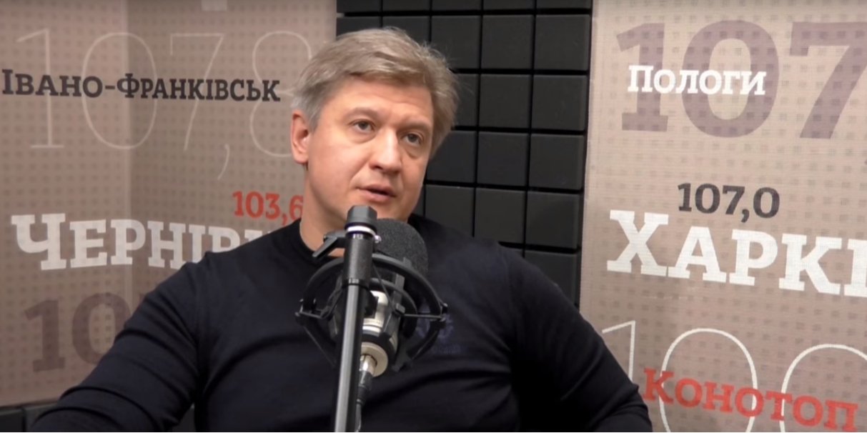 Данилюк назвал однозначной ошибкой то, что о согласовании формулы Штайнмайера первыми заявили россияне (Фото: Кадр видео Радио НВ via YouTube)