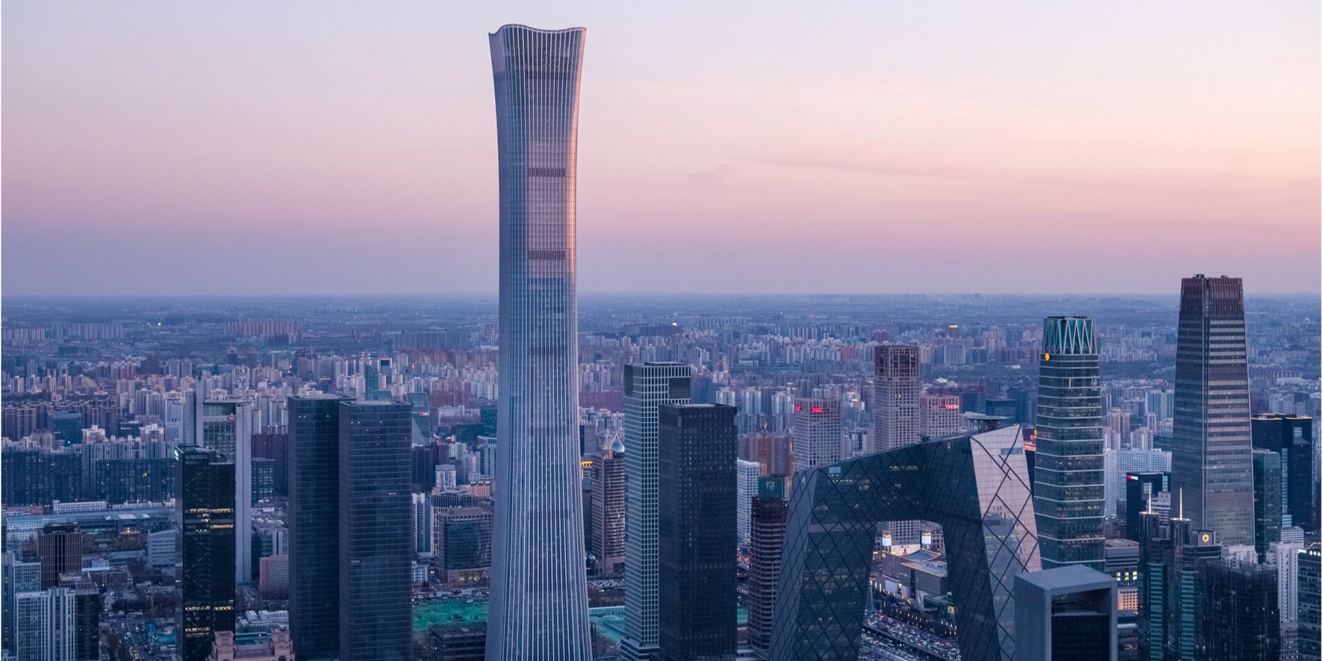 Небоскреб CITIC Tower также называют Чайна-цзунь (Фото: @HG Esch)