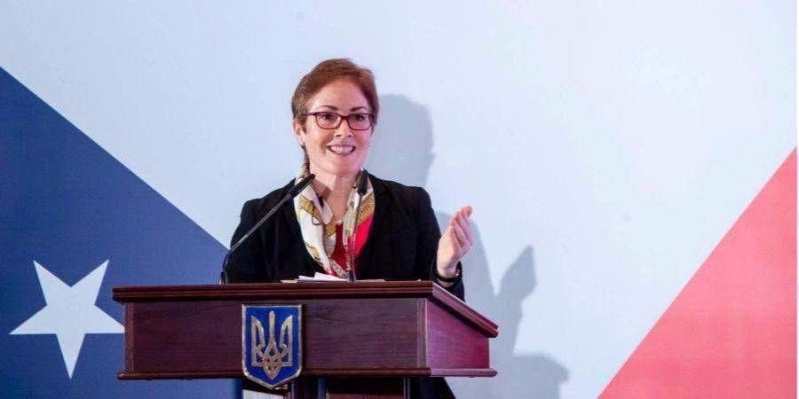 Мари Йованович (Фото: US Embassy Kyiv Ukraine/Facebook)