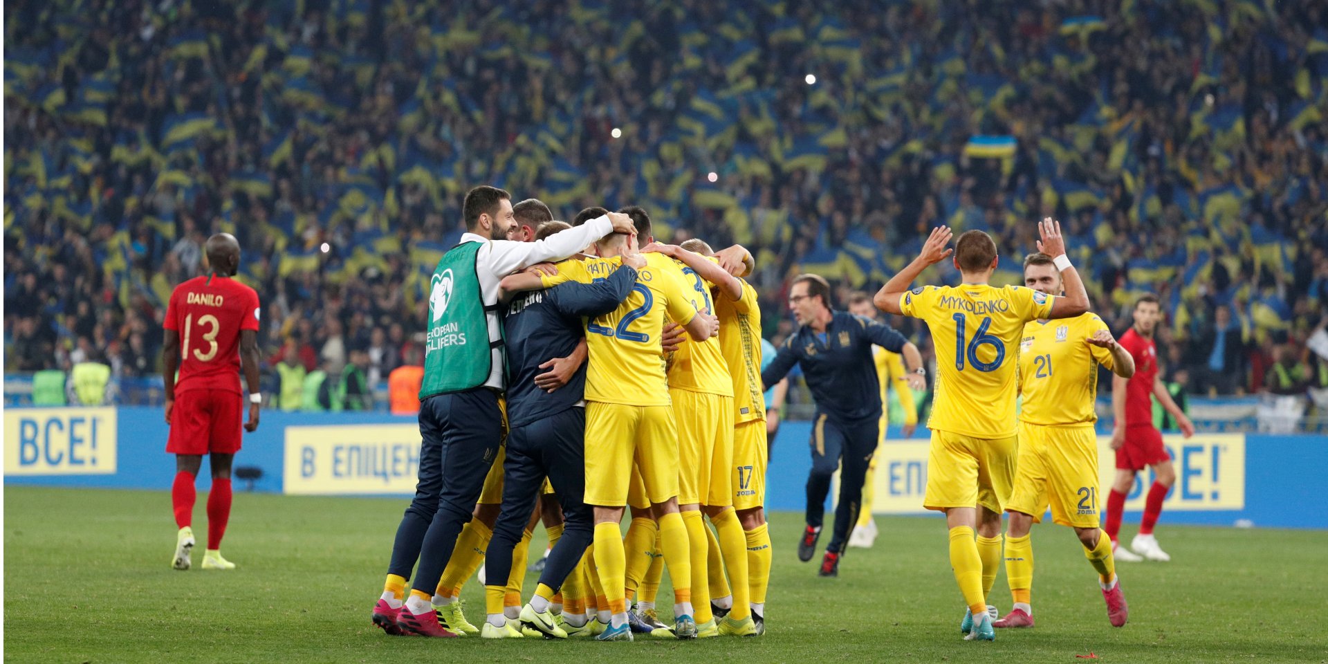 Україна вийшла на Євро-2020 (Фото: REUTERS/Valentyn Ogirenko)