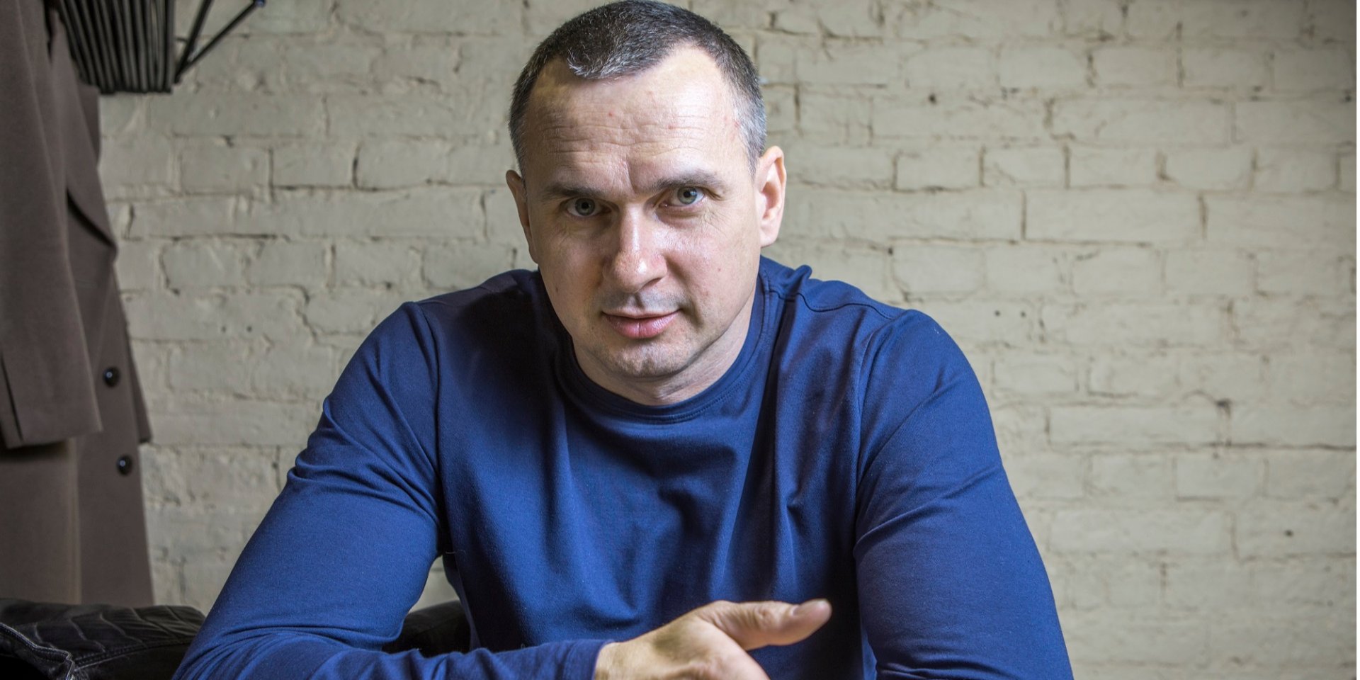 Сенцов рассказал, что после освобождения его стали узнавать, но не всегда правильно (Фото: Александр Медведев / НВ)