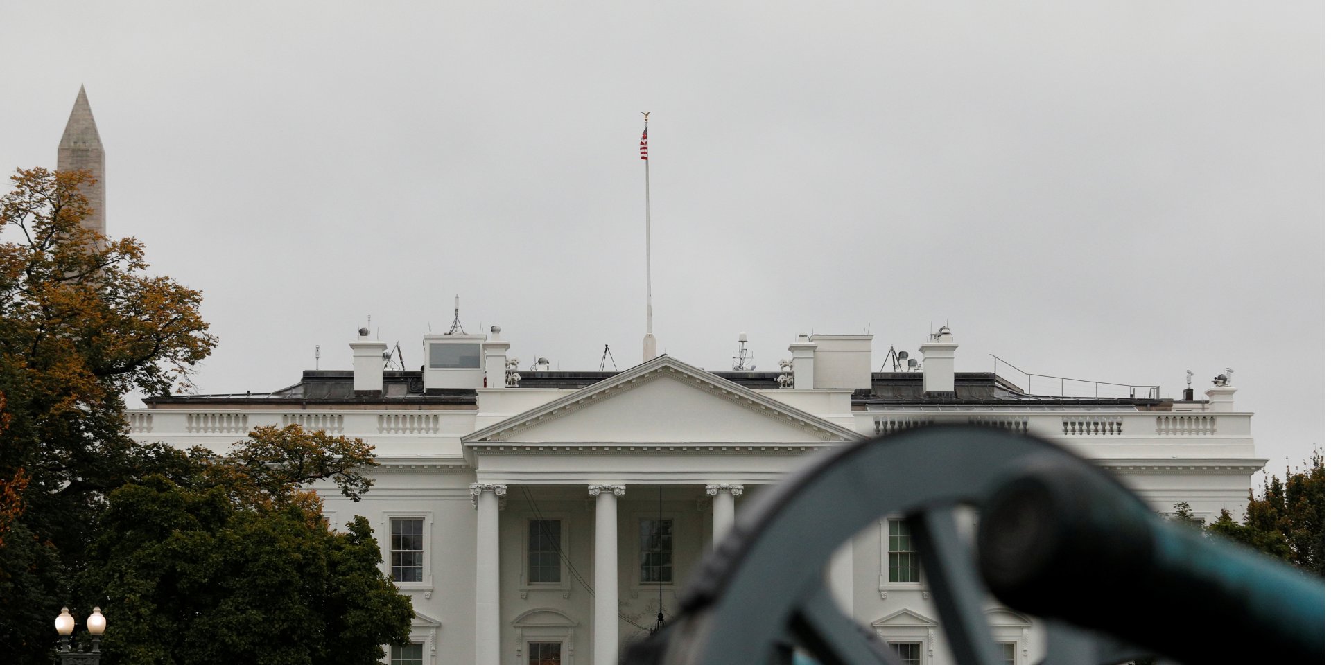 В Белом доме заявили, что Трамп «не сделал ничего плохого» (Фото: REUTERS/Tom Brenner)