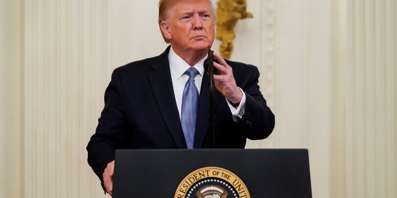 Згідно з розшифровкою розмови, Трамп просив Зеленського відновити розслідування щодо компанії Burisma (Фото: REUTERS/Joshua Roberts)