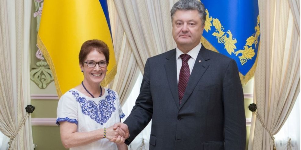 Марі Йованович і Петро Порошенко (Фото: прес-служба президента України)