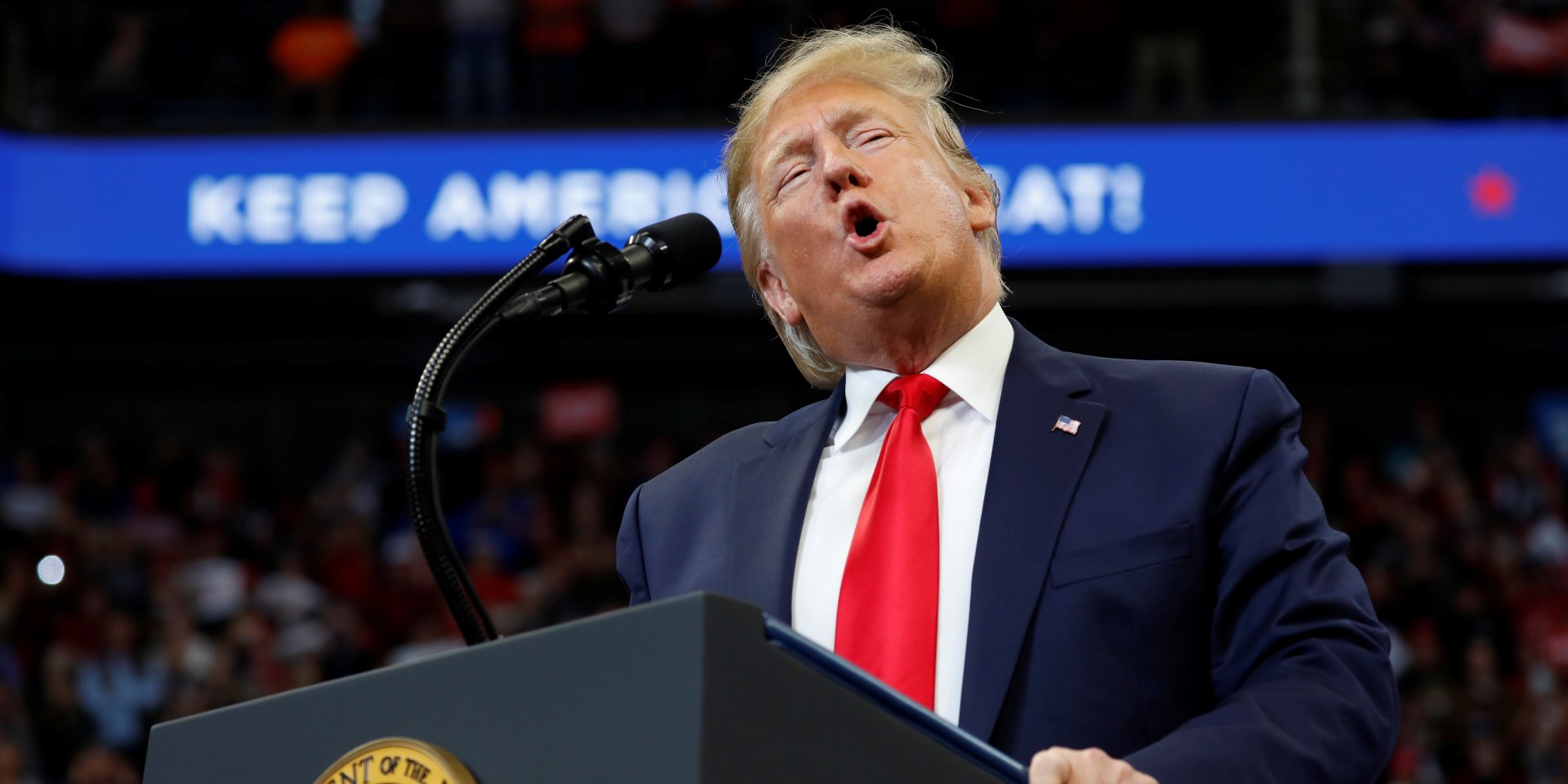 Викривальна книга про Трампа від аноніма повинна вийти в листопаді (Фото: REUTERS / Yuri Gripas)
