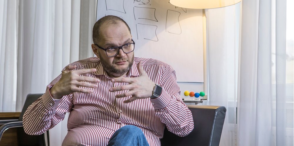 Владимир Бородянский назвал дезинформацию преступлением, сопоставимым с государственной изменой (Фото: Александр Медведев / НВ)