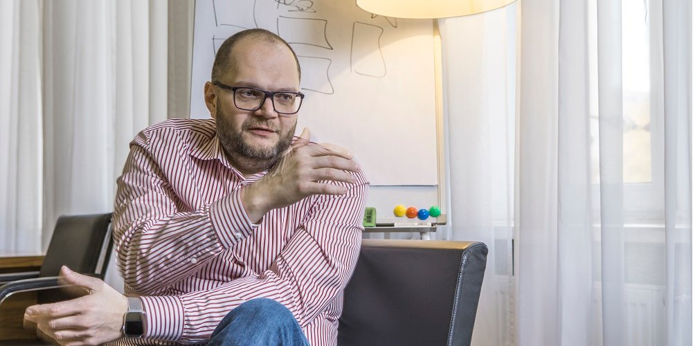 Владимир Бородянский рассказал, что разговаривает и на украинском, и на русском языках (Фото: Александр Медведев / НВ)