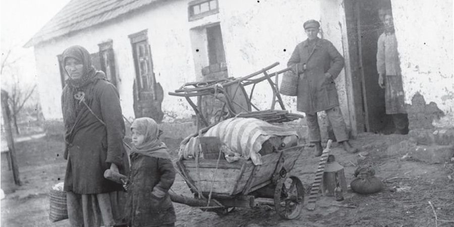 Без вини: Розкуркулення селянської родини в Удачному Донецької області. З 1917 року село було в складі Української Народної Республіки. З 1920-го — під владою більшовиків (Фото: Фото: DR)