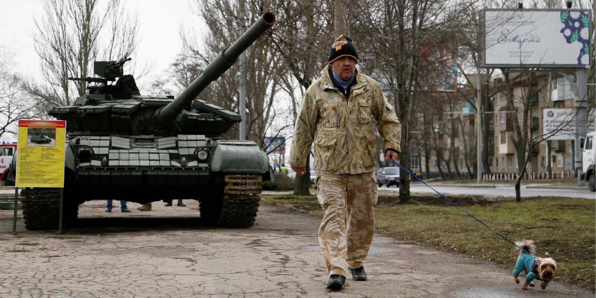 Часть выставки Слезы Донбасса (Фото: REUTERS/Alexander Ermochenko)