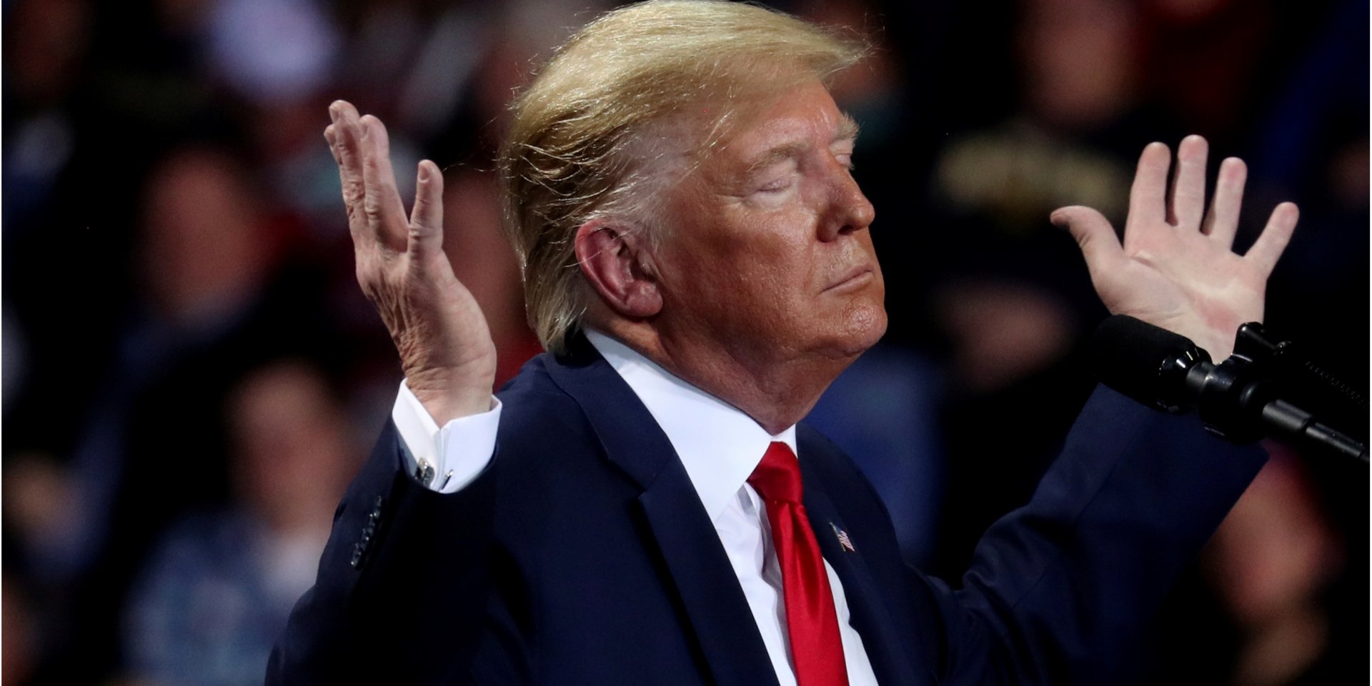 Трамп на митинге в Мичигане во время голосования за его импичмент (Фото: REUTERS/Leah Millis)
