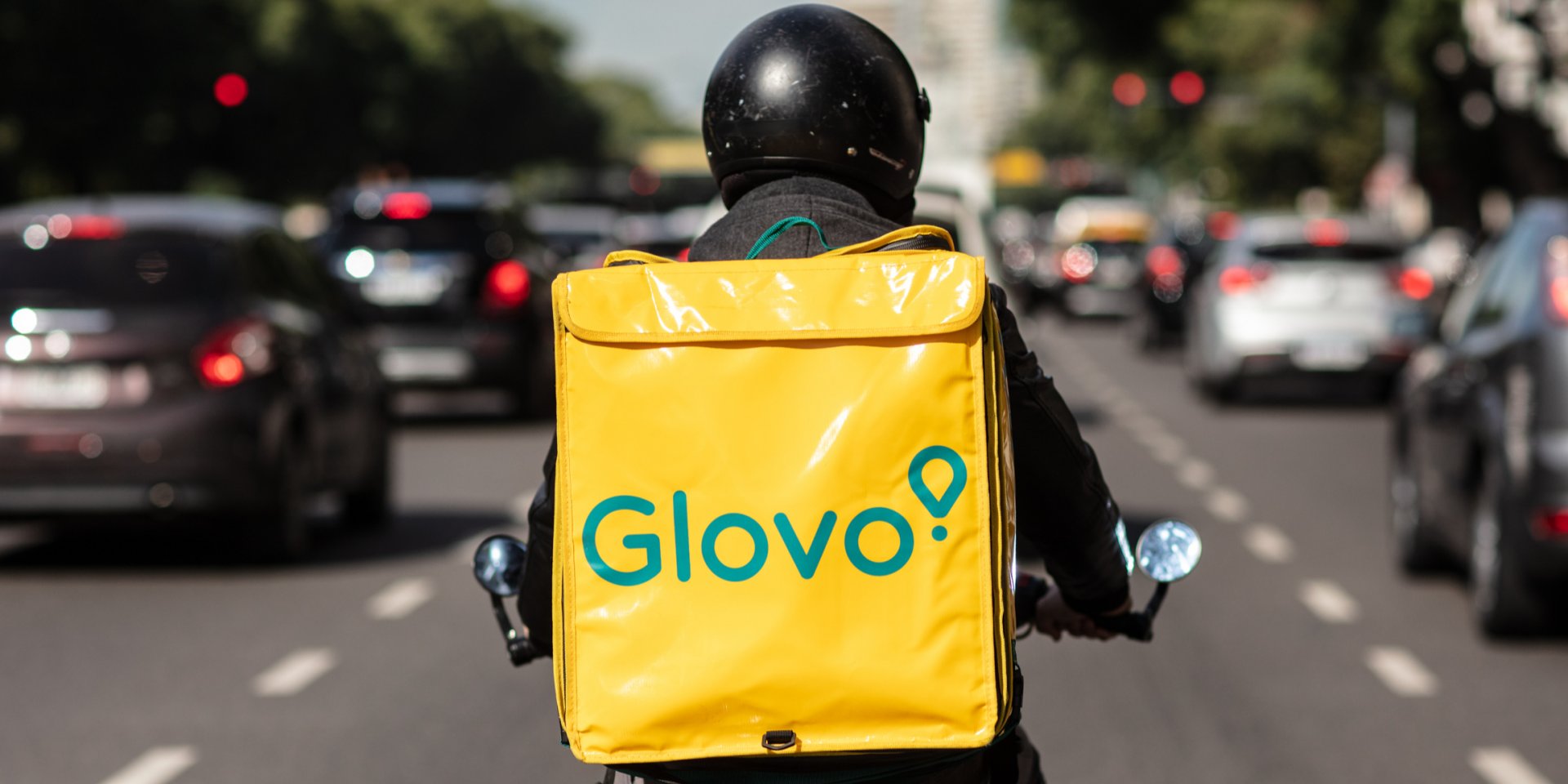 Сегодня часть денег идет на благотворительность (Фото: Glovo)