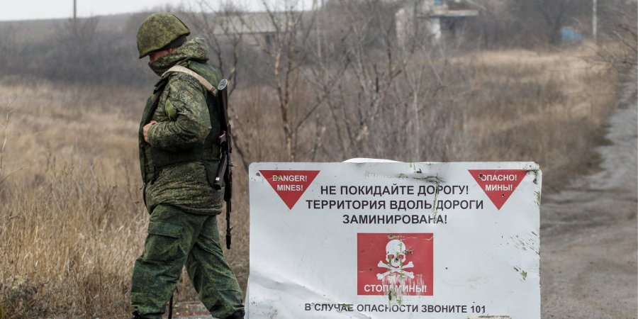 Проросійський бойовик на Донбасі. Ілюстративне фото (Фото: REUTERS / Alexander Ermochenko)