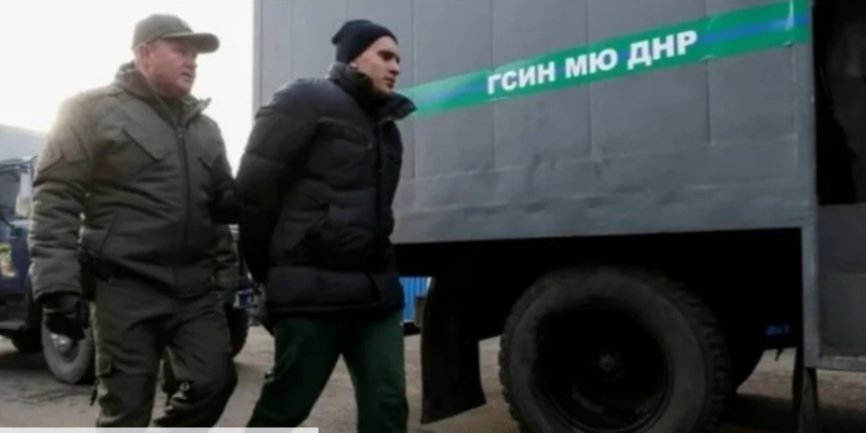 Президент України Володимир Зеленський визнав, що рішення обміняти ексберкутівців було політичним. (Фото: REUTERS / Alexander Ermochenko)