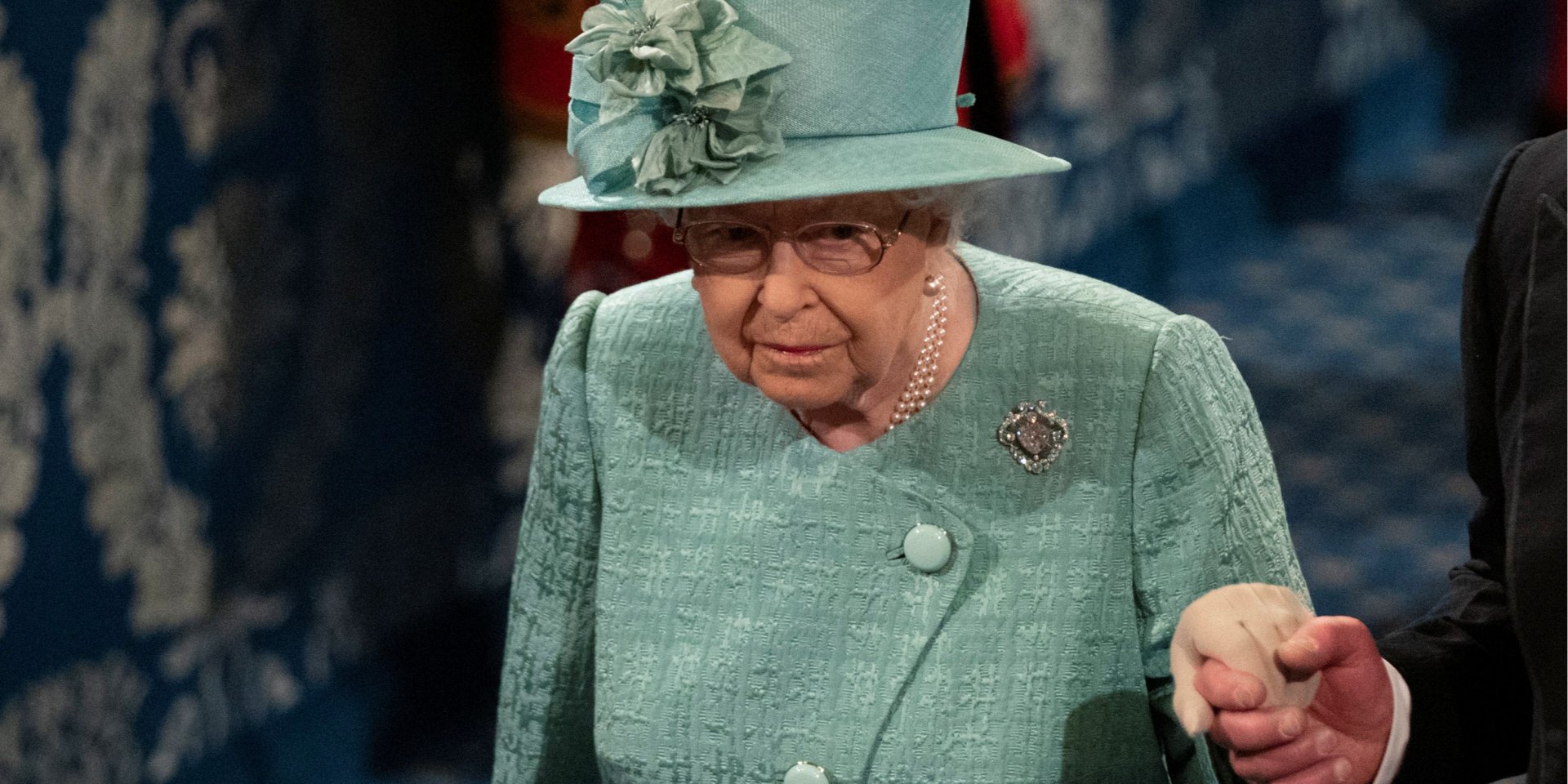 Елизавета II прокомментировала катастрофу самолета (Фото: Matt Dunham/Pool via REUTERS)