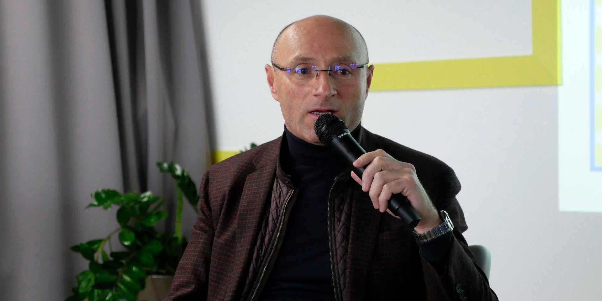 Дихне заявив, що з рідними загиблих членів екіпажу працюють психологи (Фото: Євгеній Дихне/Facebook)