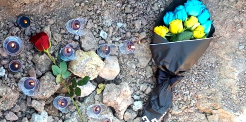 Співробітники українського посольства прийшли на місце аварії з канадськими та шведськими колегами (Фото: Офіс президента)