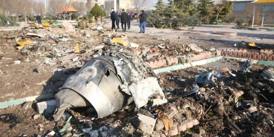 Уламок збитого іранською ракетою в Тегерані літака МАУ (Фото: Nazanin Tabatabaee/WANA (West Asia News Agency) via REUTERS)