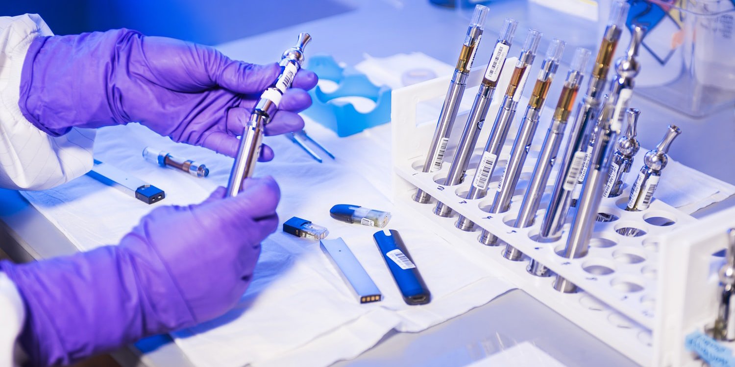 Нет доказательств, что вейпы помогают избавиться от зависимости (Фото: CDC/Unsplash)