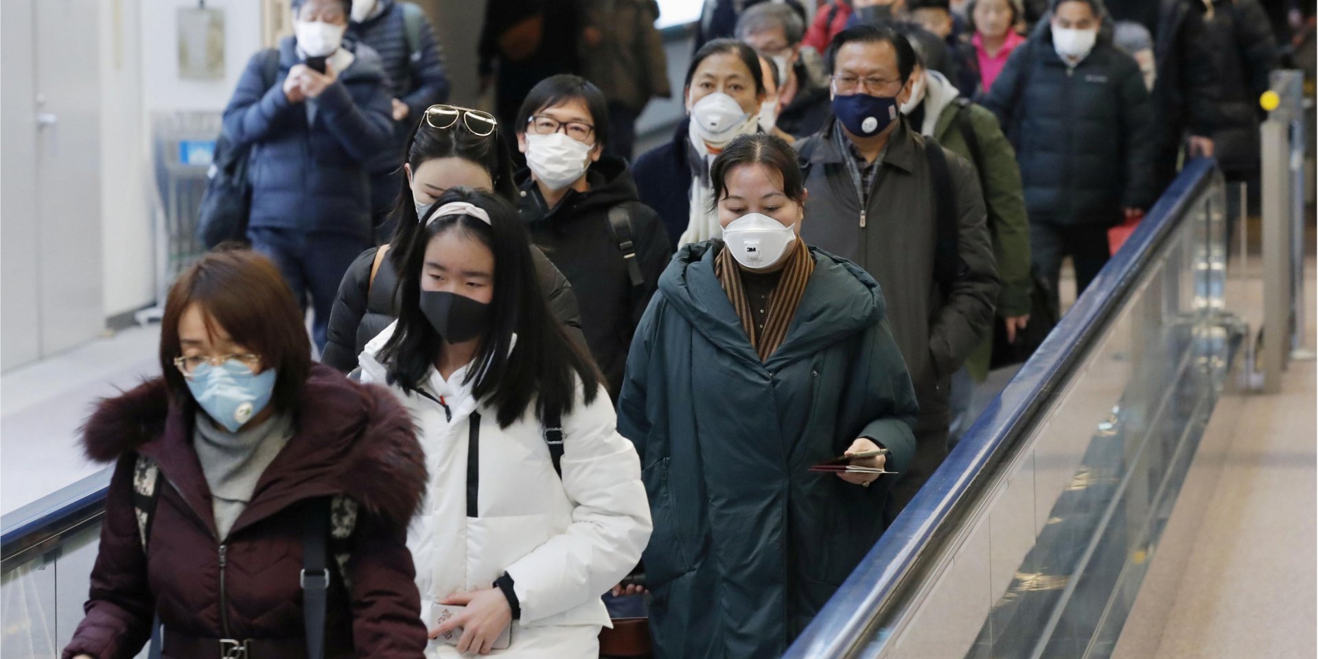 Растет число заболевших вирусом (Фото: Mandatory credit Kyodo/via REUTERS)
