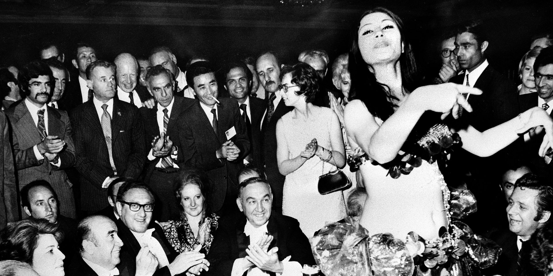 Американська делегація відпочиває в готелі Тегерана, травень 1972 року (Фото: AP)