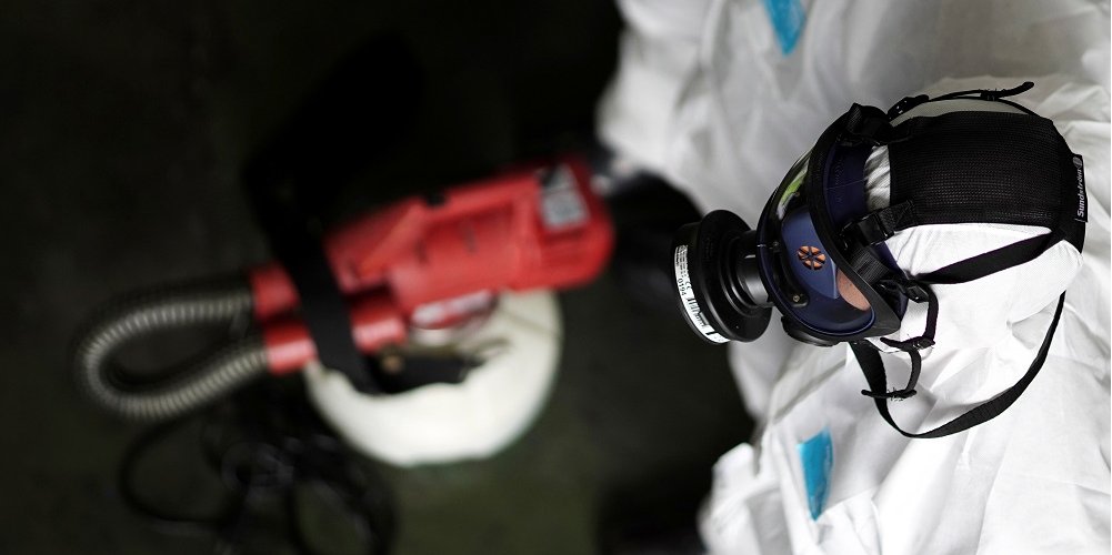 Количество погибших от коронавируса превысило 100 человек (Фото: Athit Perawongmetha/Reuters)