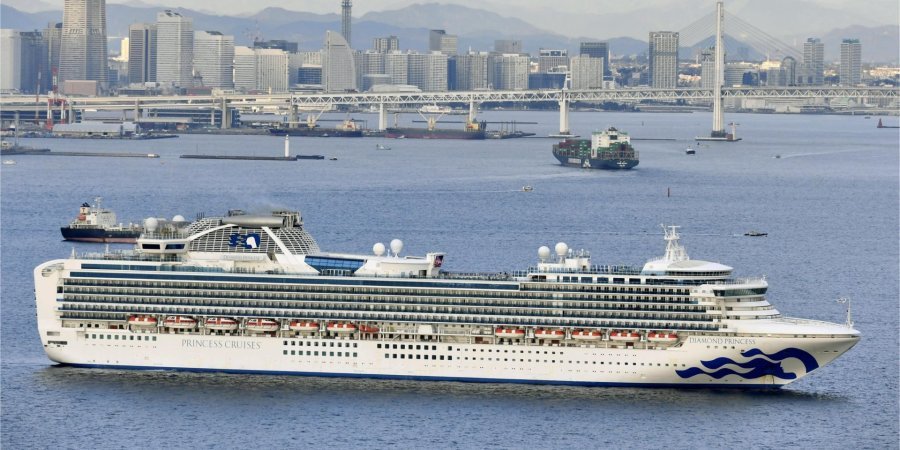 У 10 пассажиров круизного лайнера Diamond Princess обнаружили коронавирус (Фото: Kyodo/via REUTERS)