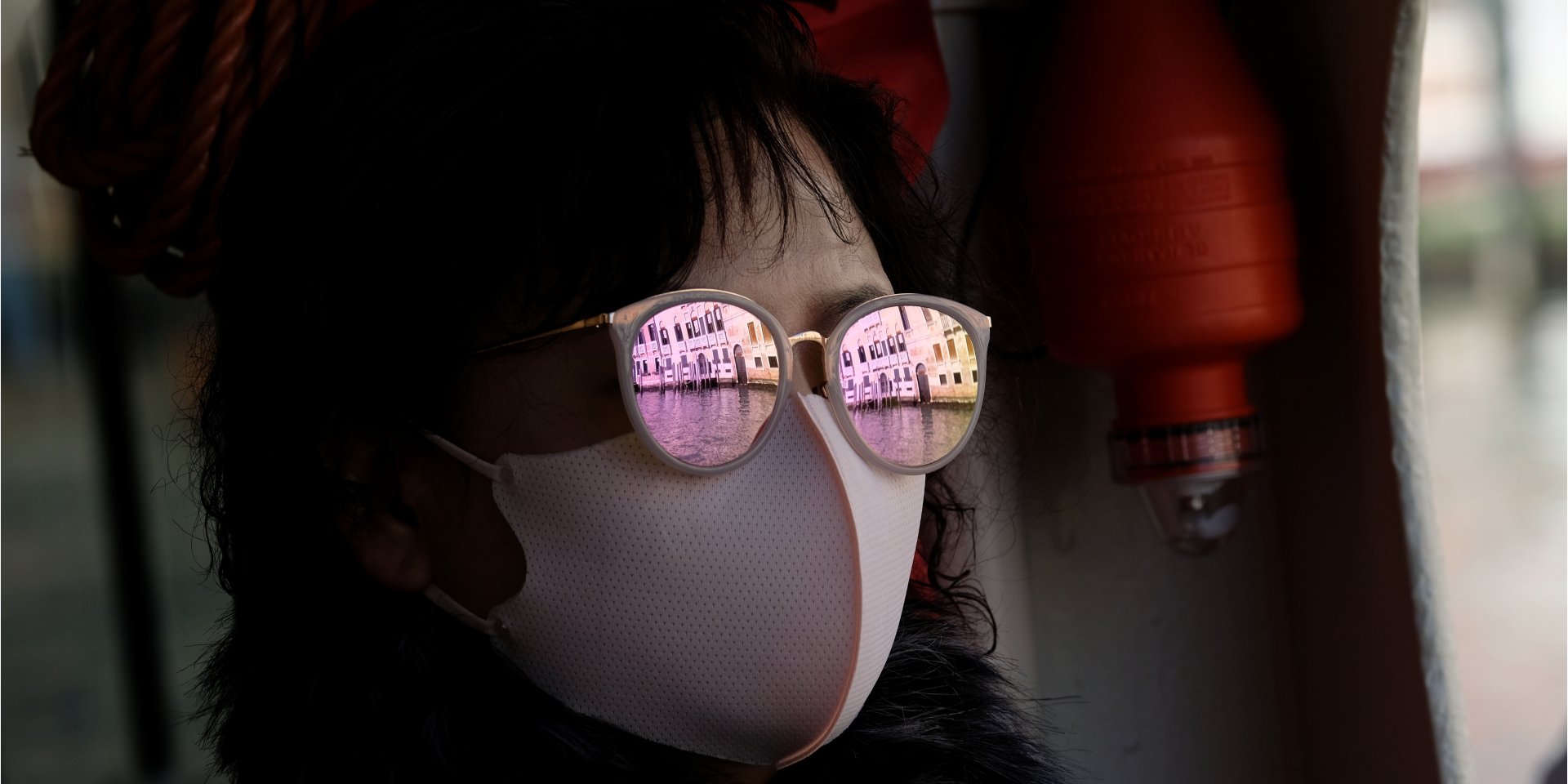 MANUEL SILVESTRI / Reuters