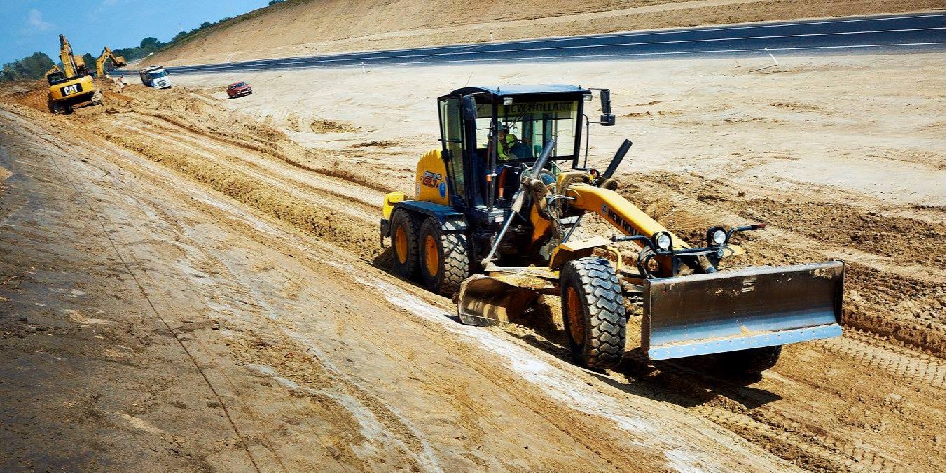 Строительство дорог в Украине (Фото: Укравтодор)