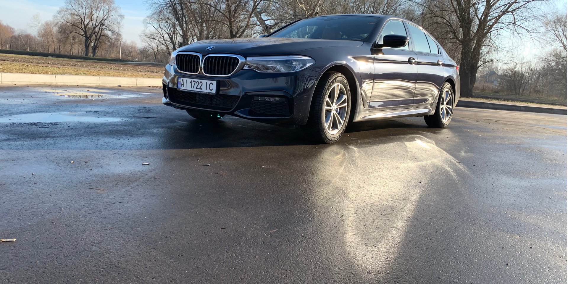 Тест-драйв гібридного седана BMW 530e (Фото: НВ)