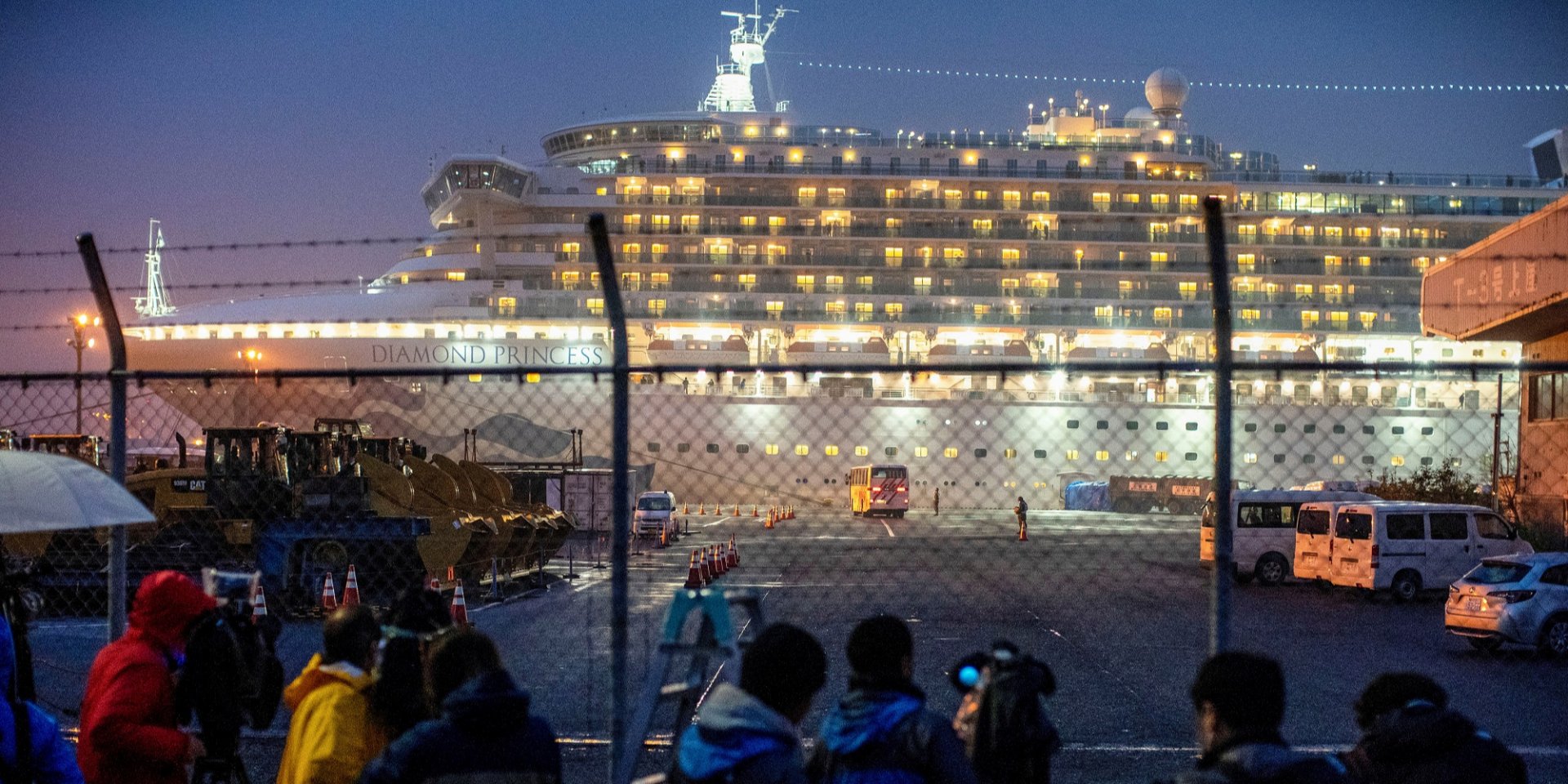 Лайнер Diamond Princess (Фото: REUTERS/Athit Perawongmetha)