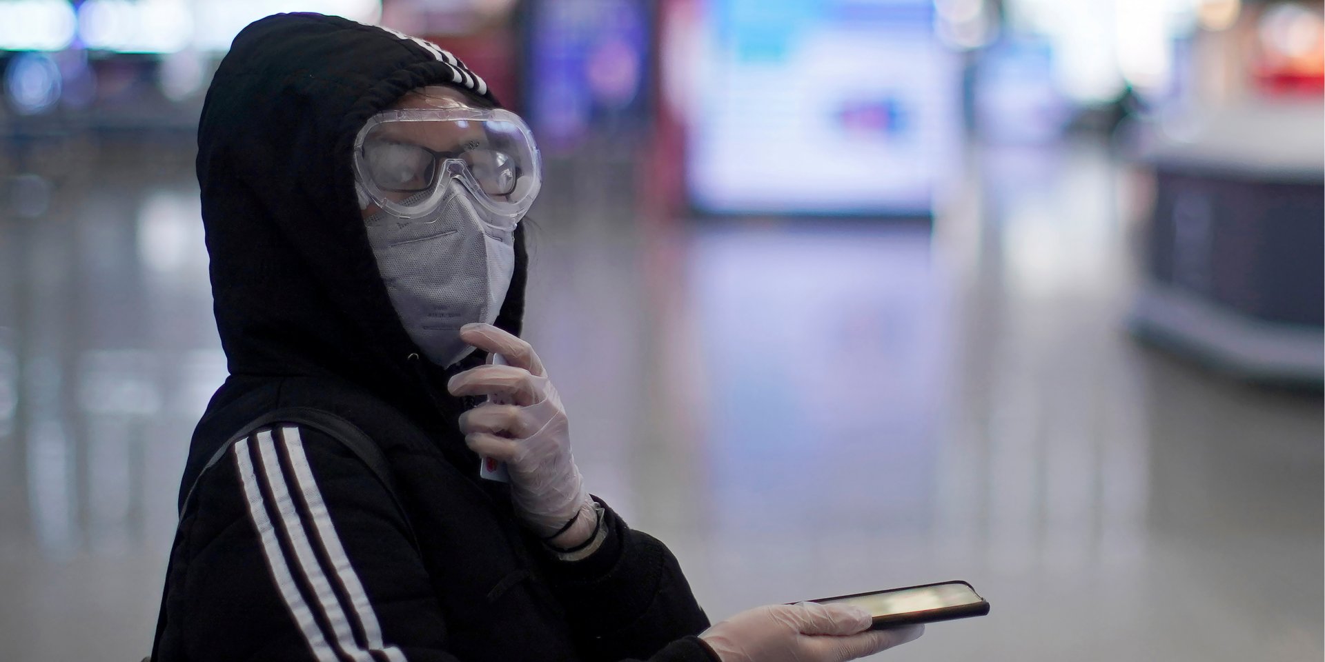 Самолет прибудет в город Ухань в 22:00 по местному времени (Фото: REUTERS/Aly Song)