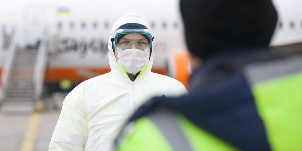 Прибытия самолета из Уханя вызвало опасения среди части украинцев (Фото: Офис президента)