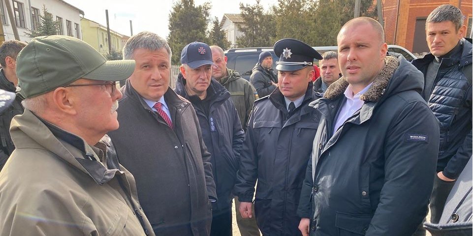 Глава МВД заверил, что эвакуированные украинцы здоровы (Фото: Олег Синєгубов via Facebook)