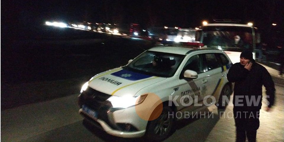 Автобусы встретили протестами (Фото: kolo. news)