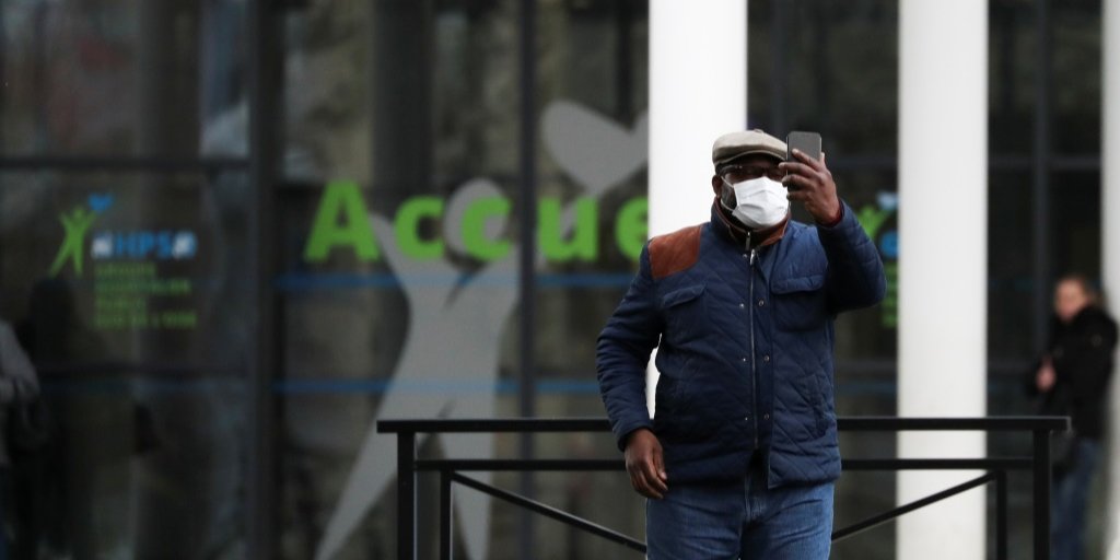 Количество случаев заражения возросло до 57 (Фото: REUTERS/Yves Herman)
