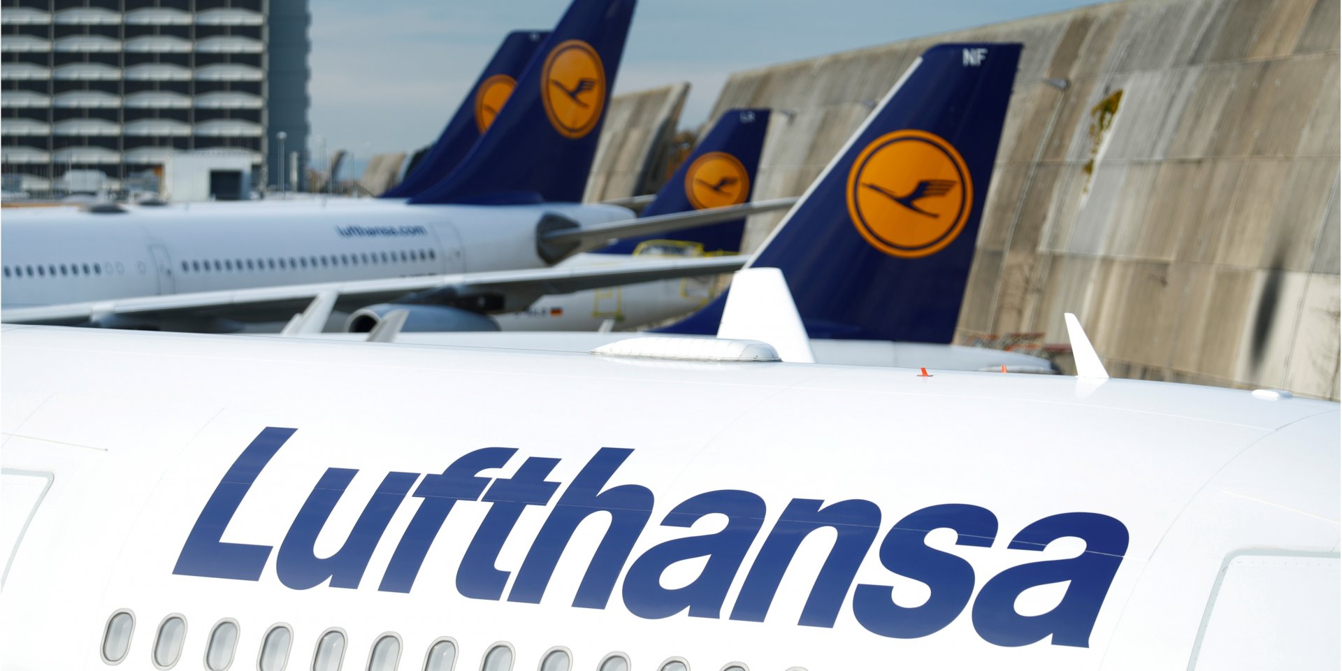 Lufthansa приостановила полеты в Китай несколько недель назад (Фото: REUTERS/Ralph Orlowski)