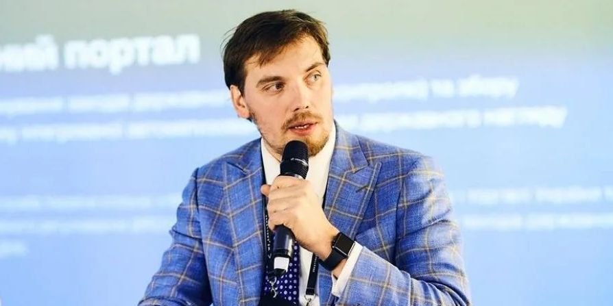 Слуга народа согласовала отставку Гончарука на заседании партии 3 марта (Фото: DEV Challenge via Facebook)