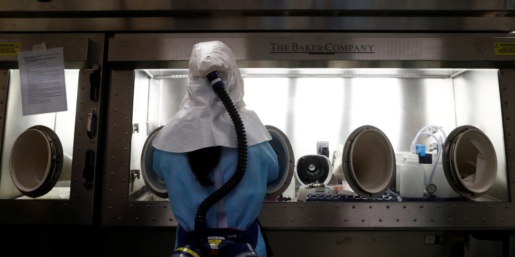 Темпи поширення вірусу прискорилися (Фото: REUTERS / Edgar Su)