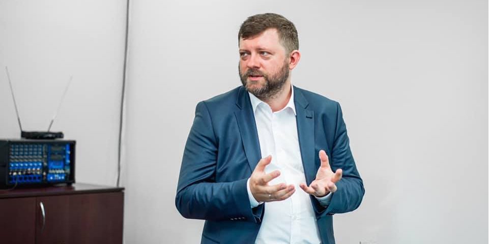 По словам Корниенко, от идеи назначения вице-премьера не отказываются (Фото: Александр Корниенко/Facebook)