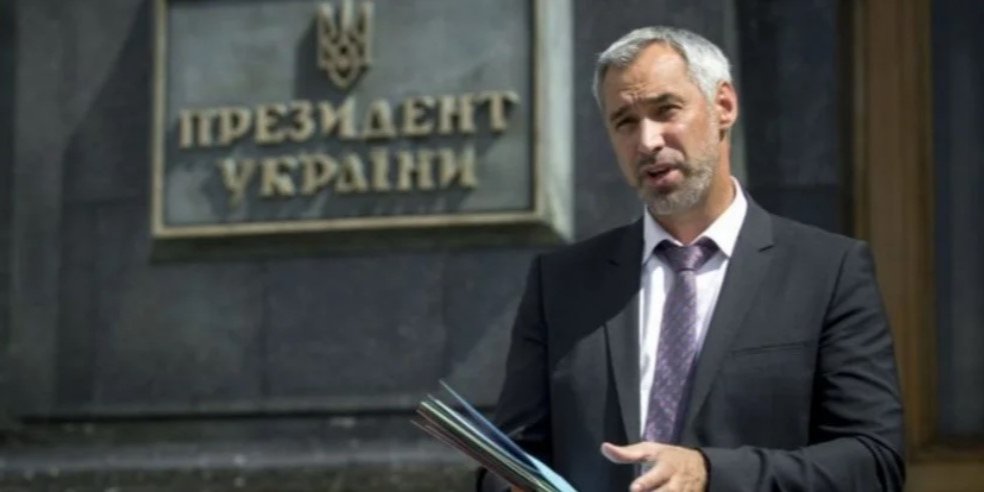 Депутаты определялись по своему усмотрению относительно отставки Рябошапки. (Фото: ОП)