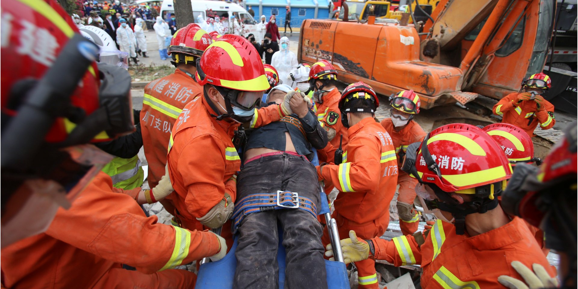 Обвал отеля в Китае (Фото: cnsphoto via Reuters)
