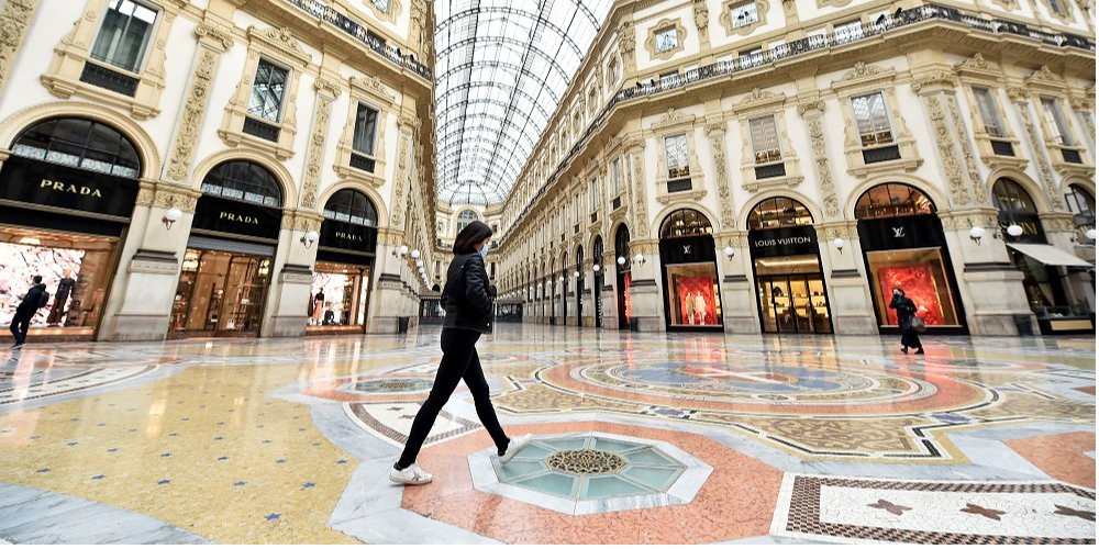 В Италии — резкий скачок заболевших коронавирусом (Фото: Flavio Lo Scalzo/Reuters)