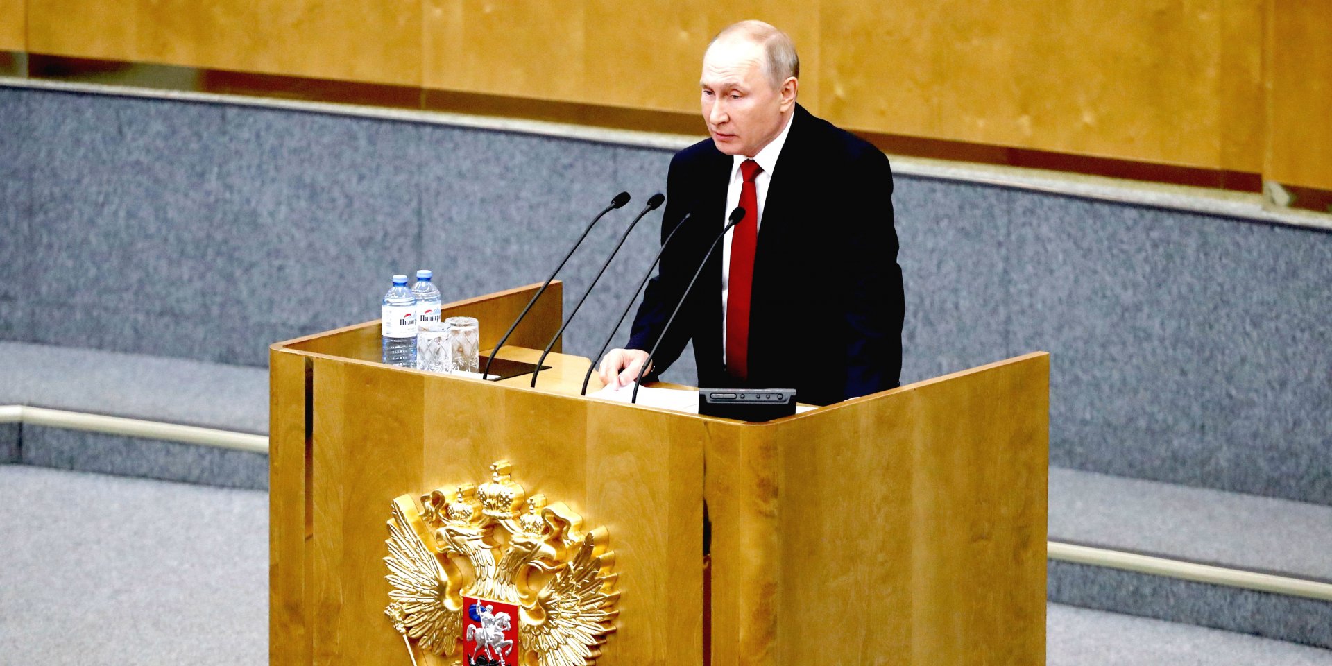 Адвокат упевнений, що Путін давав дозвіл на відправку Бука на Донбас (Фото: REUTERS / Evgenia Novozhenina)