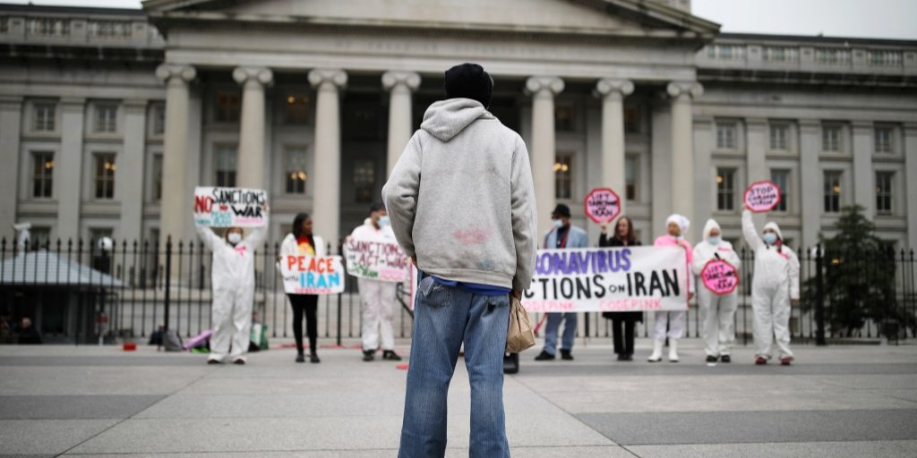 В США коронавирусом заразились более 1000 человек (Фото: REUTERS/Carlos Barria)