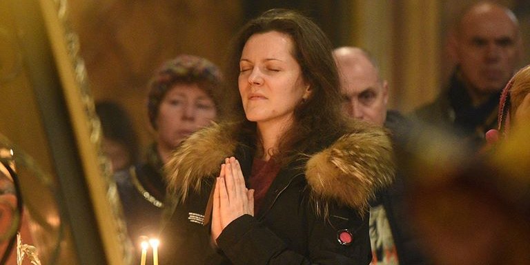 ПЦУ рекомендует ограничиться поклонами перед святынями (Фото: Православная Церковь Украины/Facebook)