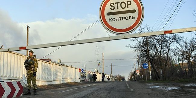 В ближайшее время Кабинет министров Украины ограничит количество действующих пунктов пропуска (Фото: Кабмин)