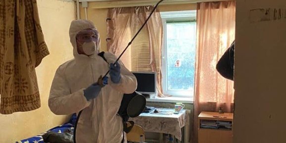 В общежитии медицинской академии на ул. Дашавская в Киеве, где жил мужчина, провели дезинфекцию. (Фото: Николай Чечеткин / Facebok)