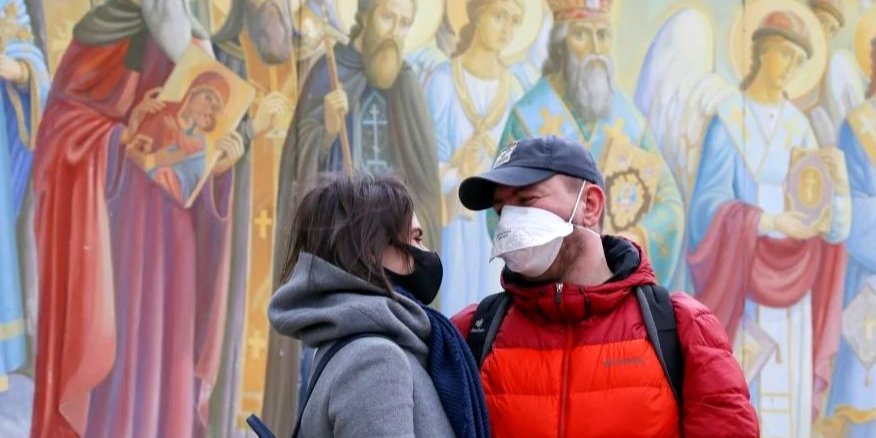 С 12 марта в Украине объявлен трехнедельный карантин из-за коронавируса (Фото: REUTERS/Gleb Garanich)
