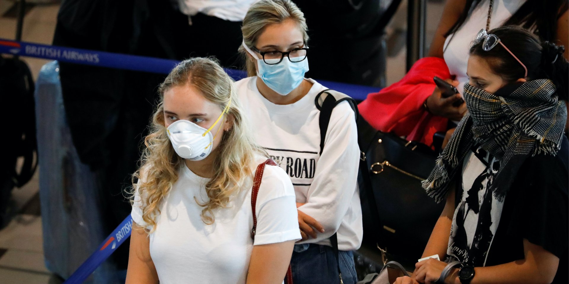 По всему миру было зарегистрировано более 170 тысяч подтвержденных случаев коронавируса (Фото: REUTERS/Mike Hutchings)